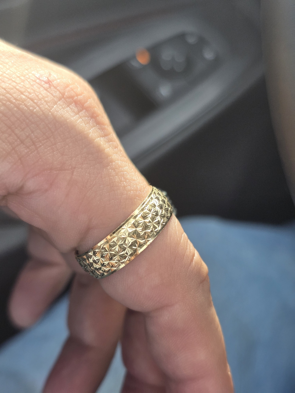 Classic 10K gold band ring